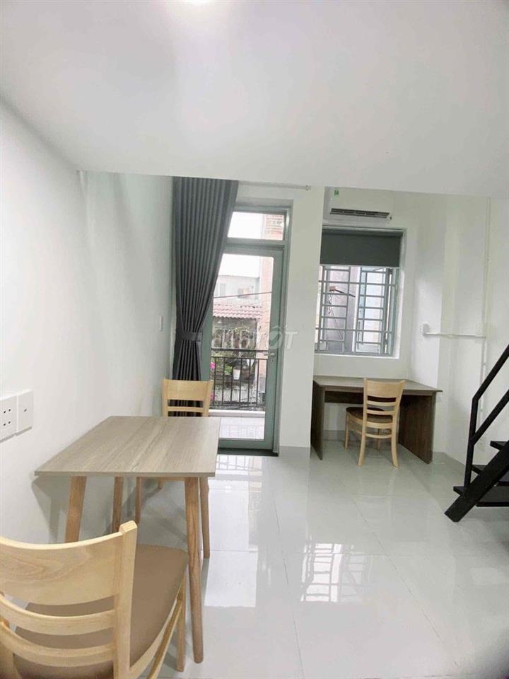 Trống lại duplex ban công siêu xinh