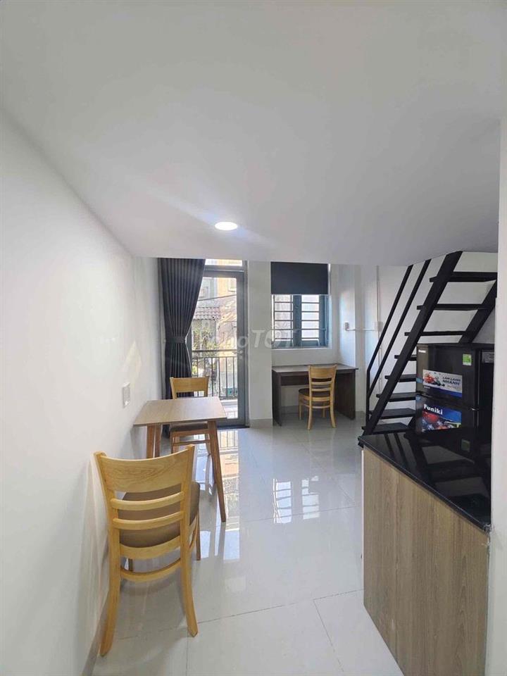 Trống lại duplex ban công siêu xinh