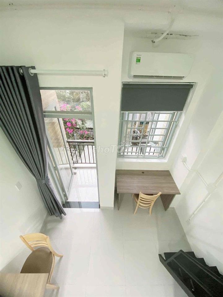Trống lại duplex ban công siêu xinh