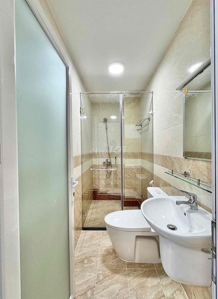 Duplex ban công full nội thất
