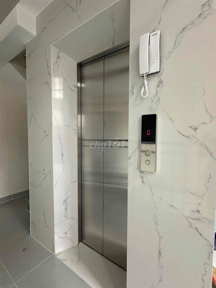 Duplex cửa sổ thoáng nhà đẹp sạch sẽ