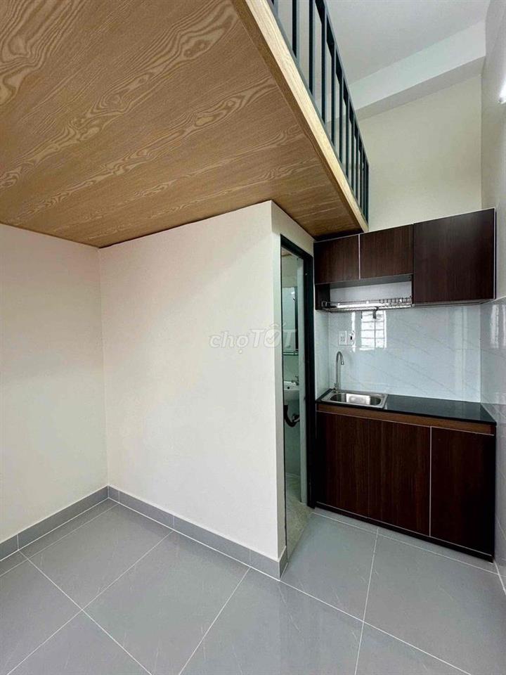 Duplex cửa sổ thoáng nhà đẹp sạch sẽ