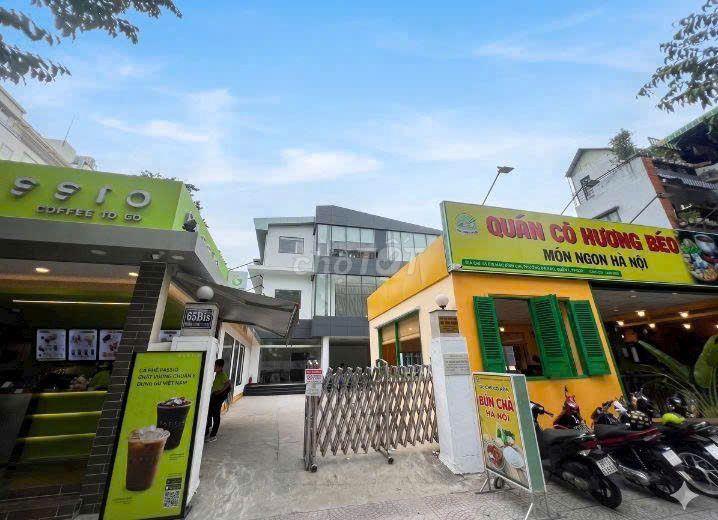 Cho Thuê mặt bằng mặt tiền trung tâm Quận 1