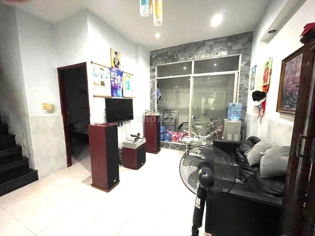 BÁN NHÀ TRỆT LẦU ĐƯỜNG SỐ 18 - HIỆP BÌNH CHÁNH, THỦ ĐỨC  GẦN GIGAMALL