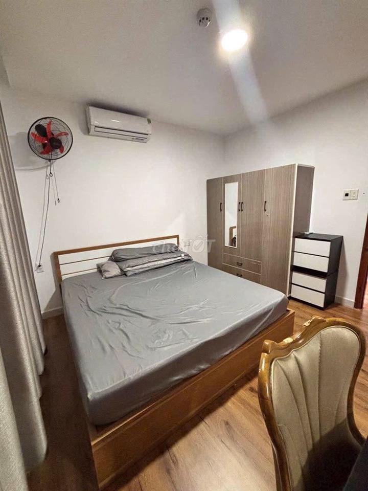 Cho thuê căn hộ Bông Sao Lô B Quận 8, Dt : 70m2, 2PN, 10.5 tr.th