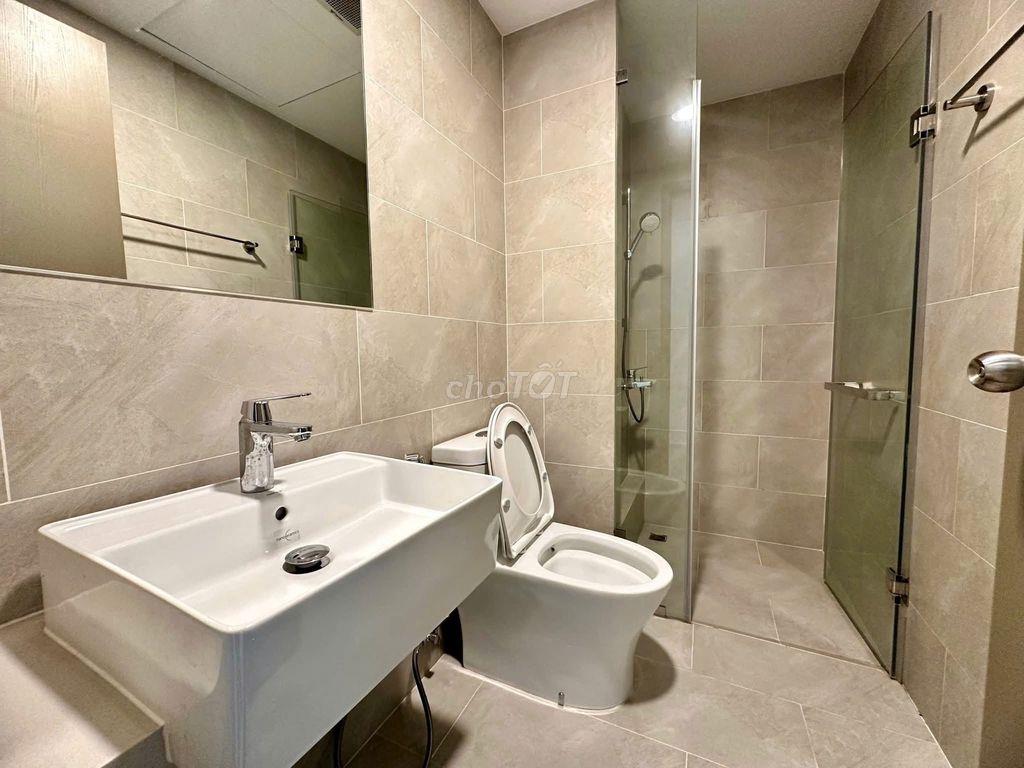 CĂN 3PN BÁN GÍA CÓ NỘI THẤT; CHỈ 3,650 TỶ. LH HƯƠNG XEM NHÀ Ạ !