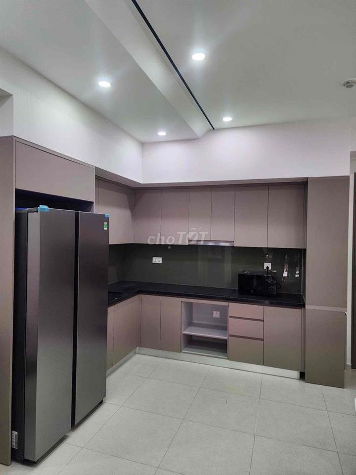 Cho thuê Căn 3PN có thêm 170m2 Sân vườn. Giá thuê chỉ 17,5 tr/tháng