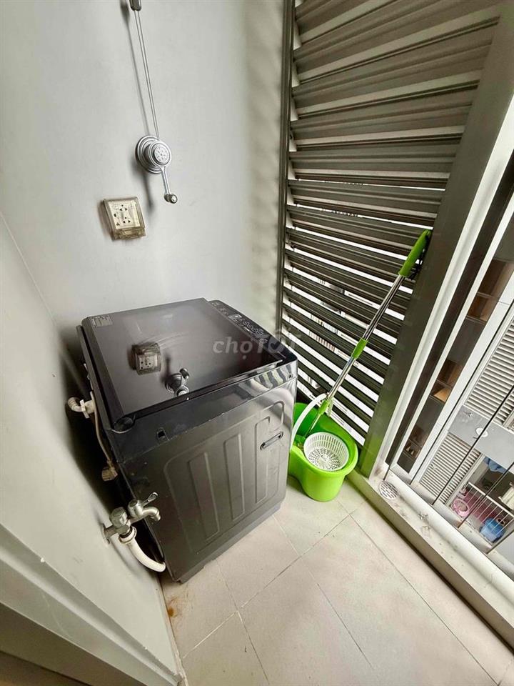Căn góc 2PN có bancon Đầy đủ nội thất; Ở liền được. Chỉ 9 tr/tháng.