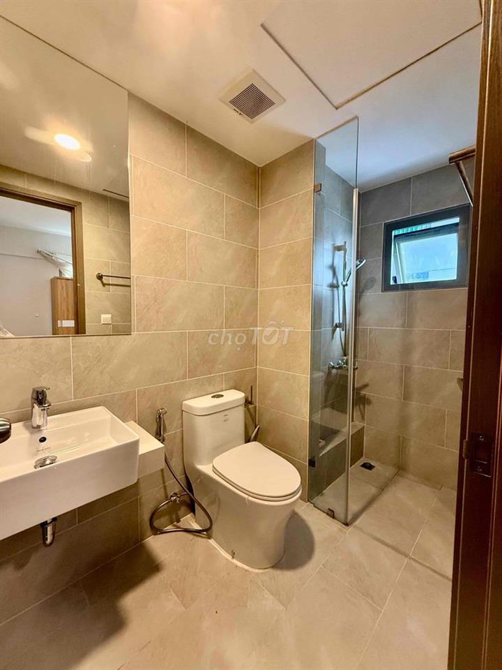 Căn góc 2PN có bancon Đầy đủ nội thất; Ở liền được. Chỉ 9 tr/tháng.