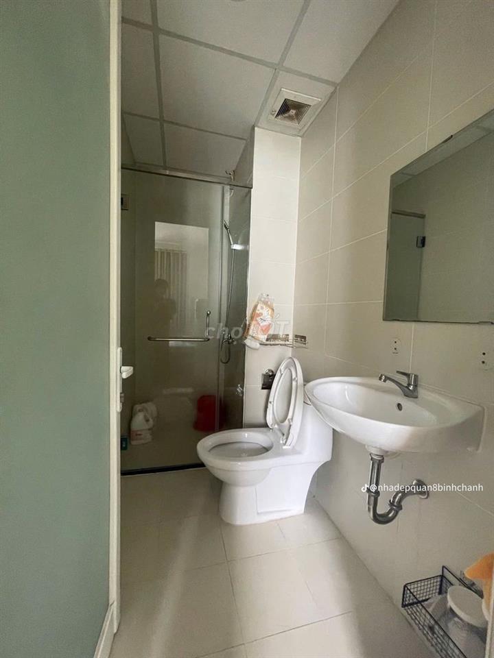 Bán Căn 62m2 Có nội thất; Mới và đẹp. Chỉ 2,2 tỷ. LH HƯƠNG xem nhà