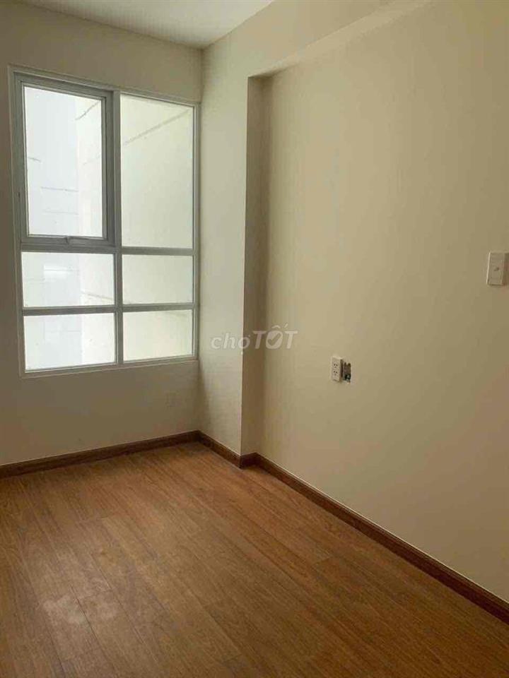 Cho thuê Căn 3PN Nhà trống. Giá 8 tr/tháng. LH HƯƠNG