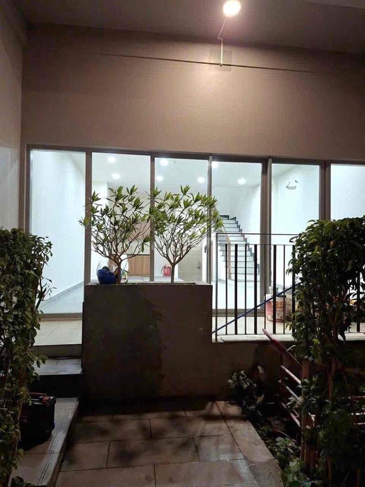 Villa đang trống cho thuê ; Chỉ 13 tr/tháng. LH Hương