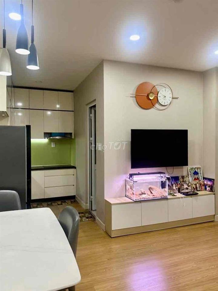 Chuyển công việc Gia đình bán Căn 62m2 Full nội thắt gỗ. LH HƯƠNG