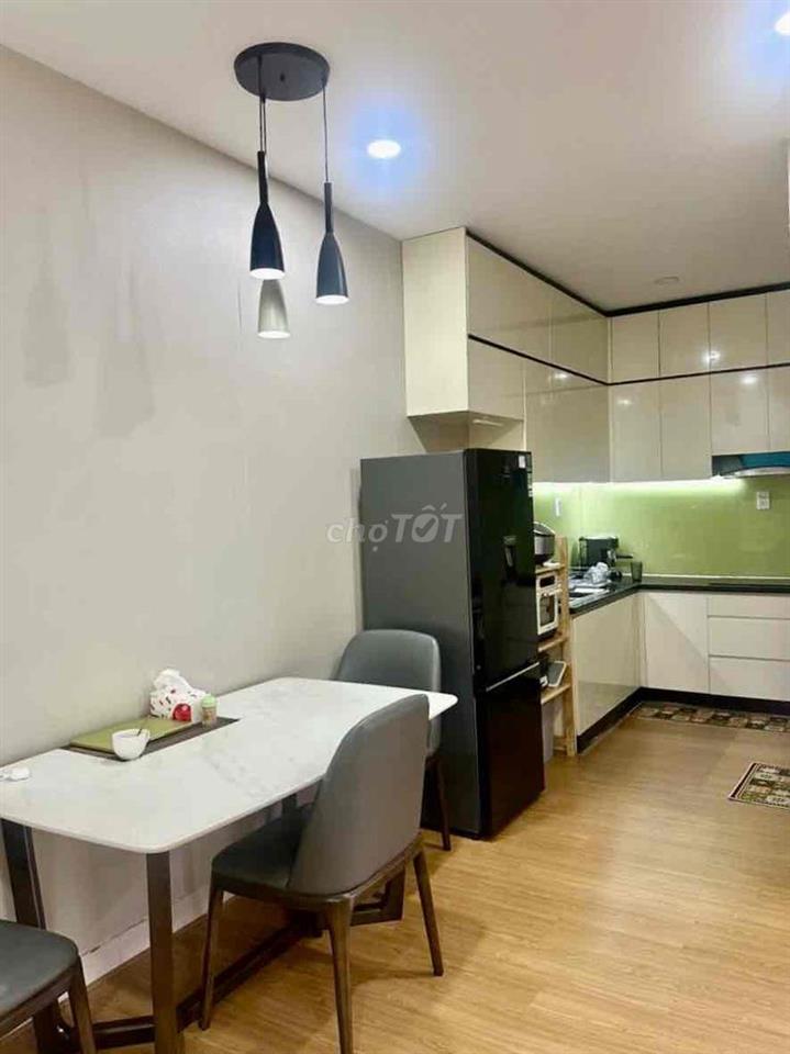 Chuyển công việc Gia đình bán Căn 62m2 Full nội thắt gỗ. LH HƯƠNG