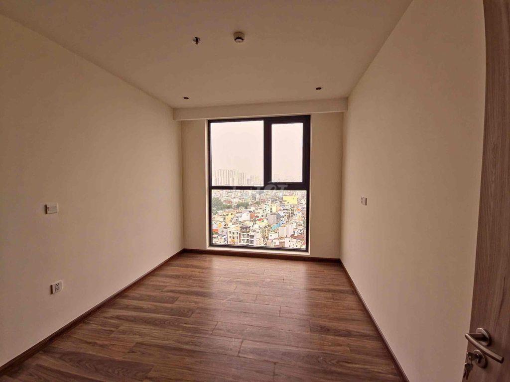 Cho thuê Căn 3PN nhà trống; View Võ Văn Kiệt. Giá 14 triệu. LH Hương