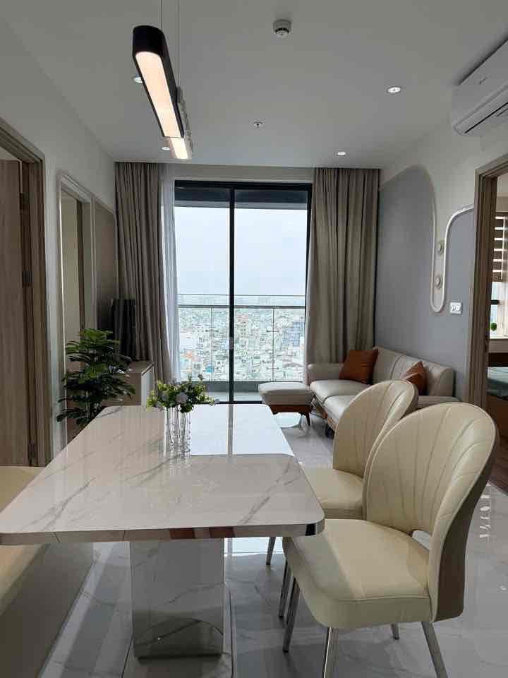 Cho thuê Căn góc 3PN Full nội thất thiết kế. Giá 23 triệu. LH Hương.