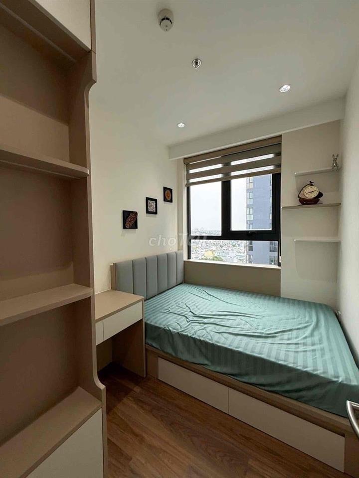 Cho thuê Căn góc 3PN Full nội thất thiết kế. Giá 23 triệu. LH Hương.