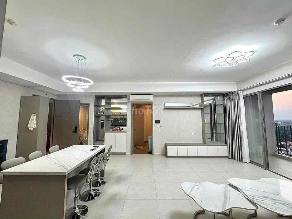 Cần bán Căn 114m2 Loại 3PN rộng nhất WEST GATE Chỉ 4,650 tỷ. LH Hương