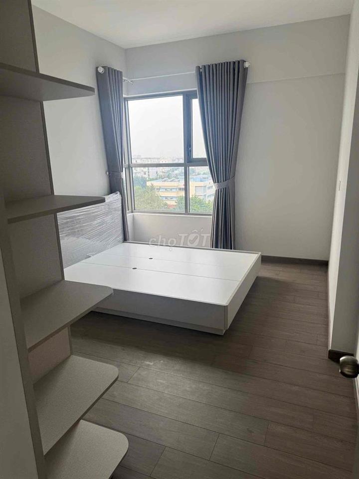 Cho thuê Căn 3PN View Hồ bơi. Giá Thuê 14 tr; Full nội thất