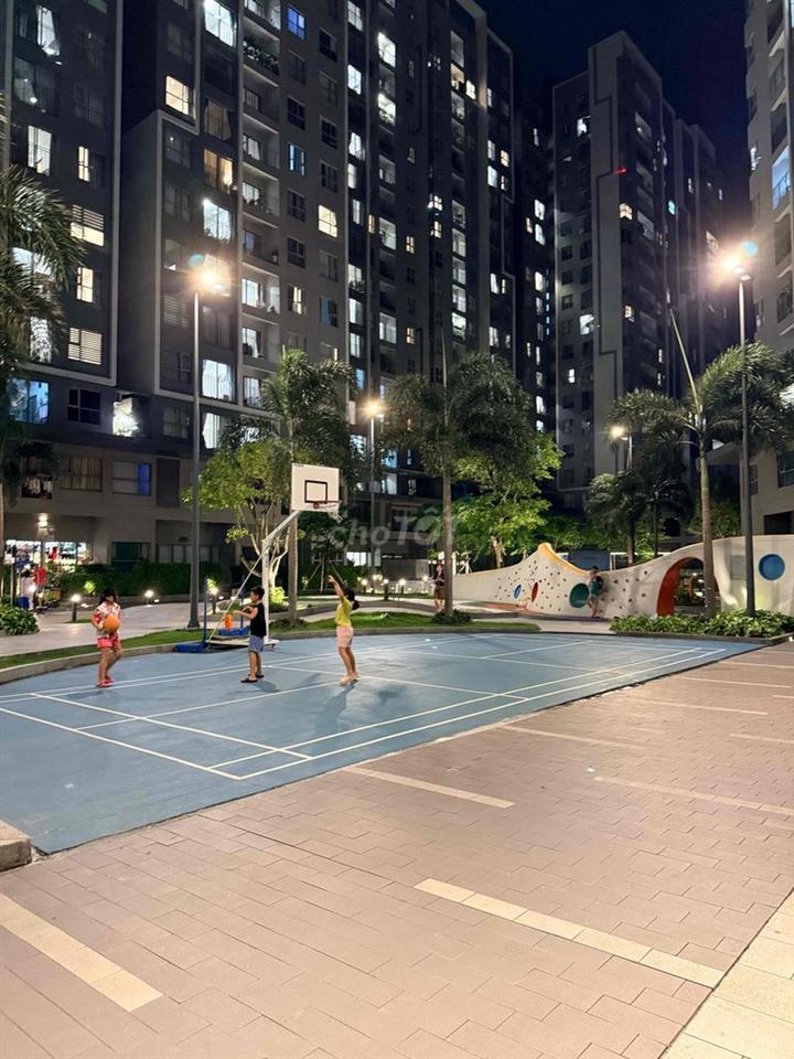 Sổ sẵn Cần bán Căn 59m2 ; Giá bán 2,5 tỷ (102%). LH Hương Xem nhà