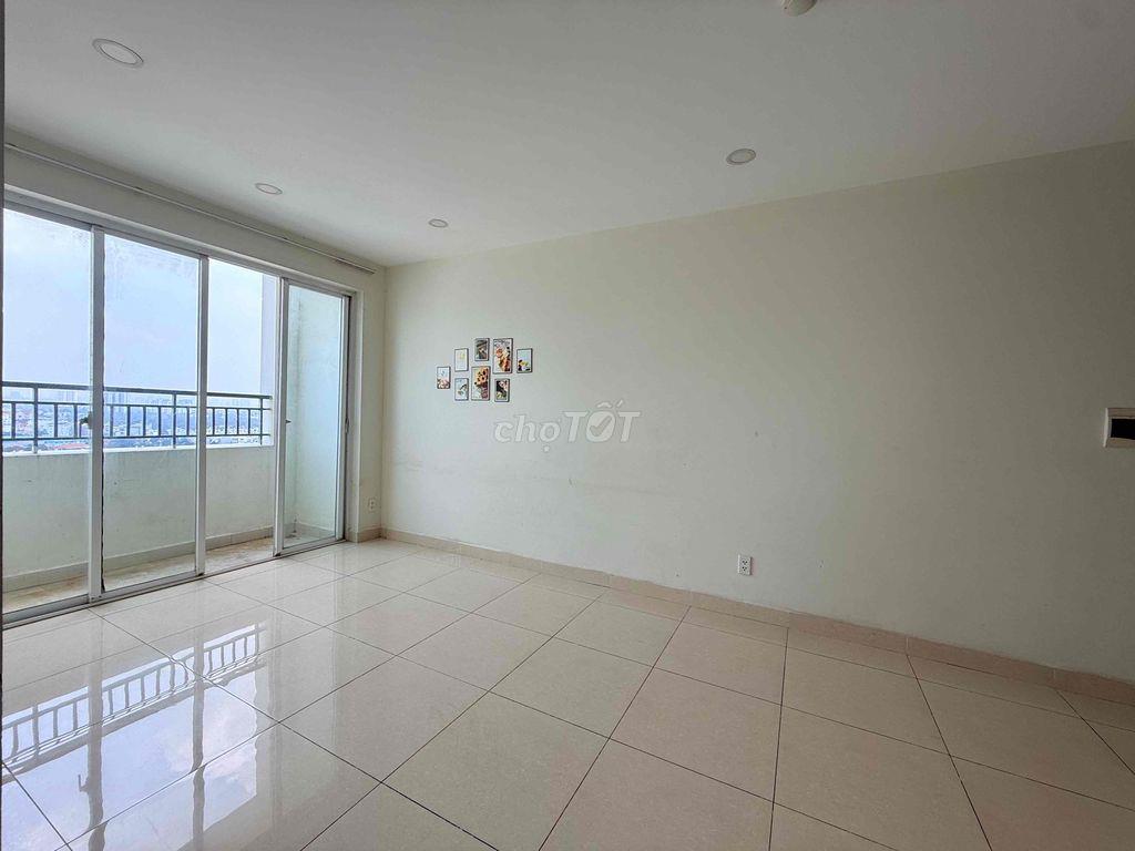 Căn góc 3PN có máy lạnh, Rèm. Giá thuê 8,5 triệu. Trống sẵn!