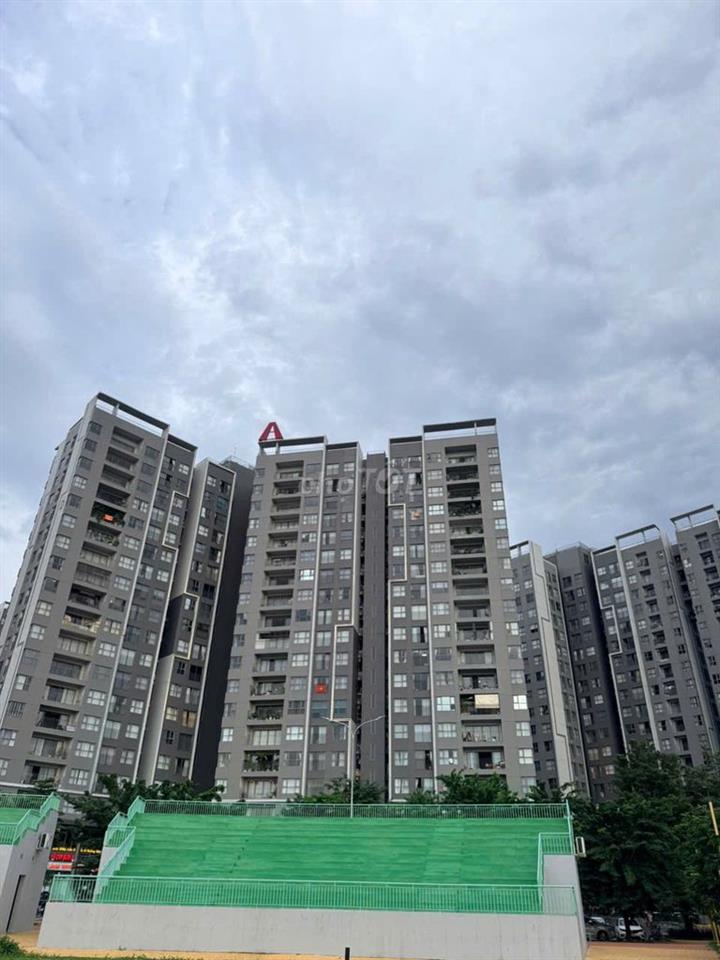 Căn hộ 2PN có bancon nội thất thiết kế; Trống sẵn. Chỉ 12 tr/tháng