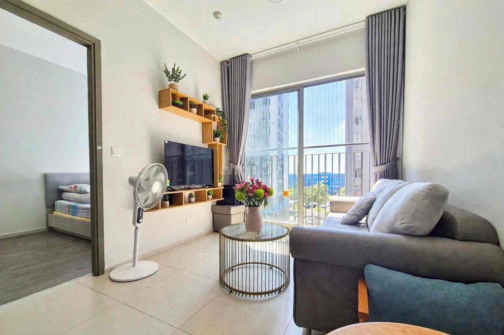 Bán Căn 2PN và 2WC View Hồ ; Giá bán 2,690 tỷ. Full nội thất