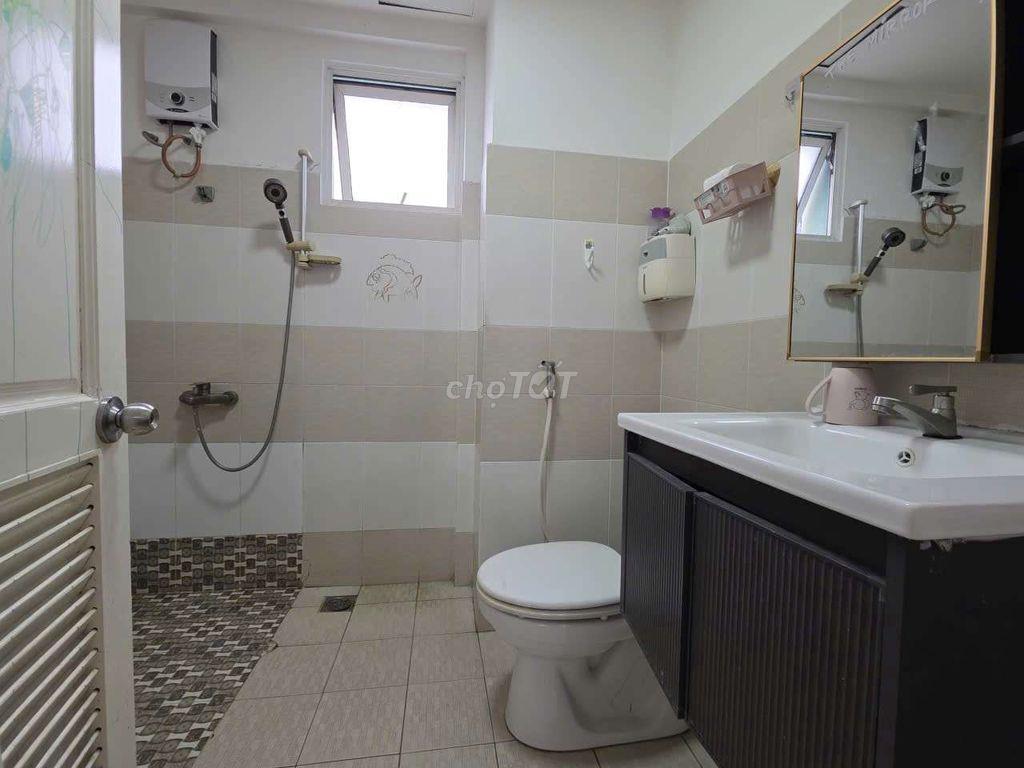 bán căn garden 67m2, 2pn, 1 toilet căn góc lầu cao view q1 giá 2ty350