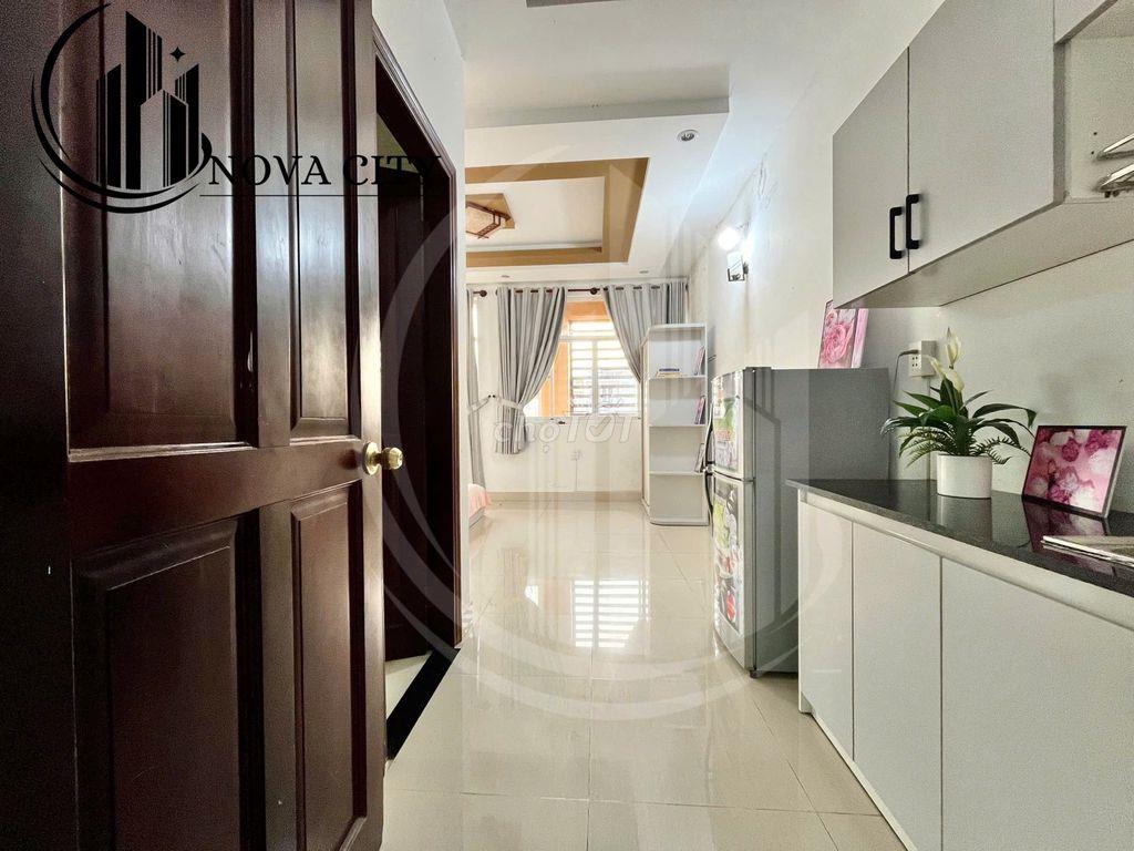 Cho thuê căn hộ ban công full nội thất - Đường Phạm Hùng 