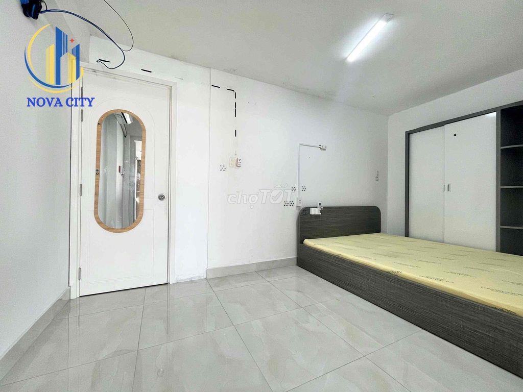 Cho thuê căn hộ ban công 1PN Ban công sân rộng