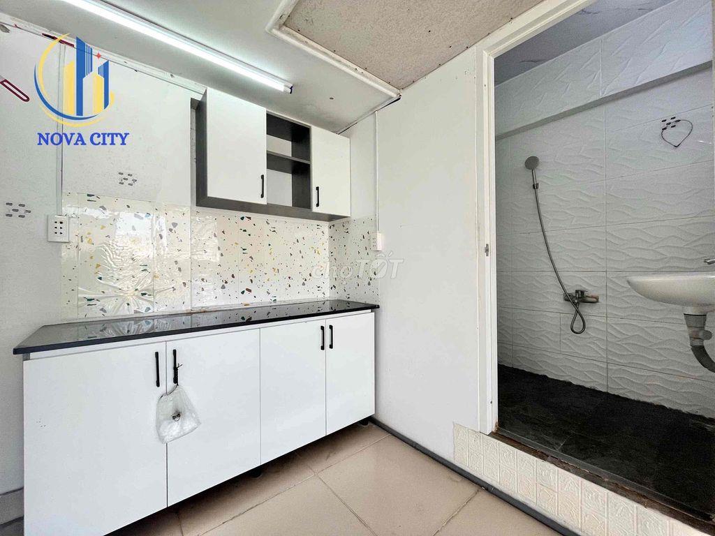 Cho thuê căn hộ ban công 1PN Ban công sân rộng