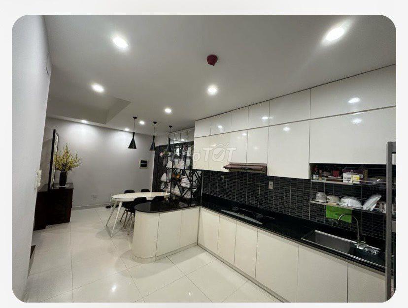 Cần bán căn hộ The Gold View, 346 Bến Vân Đồn, Phường 1