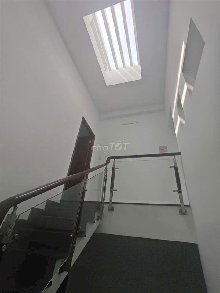 Cần bán nhà 373/....... Lý Thường Kiệt, Phường 08