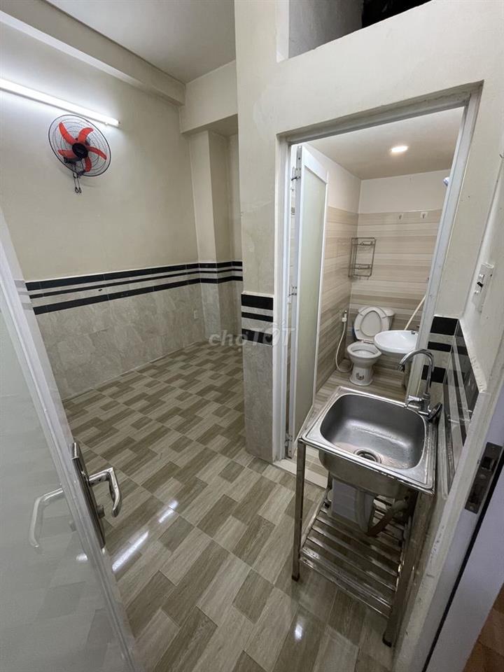 Phòng trọ tiện nghi 380 đồng văn cống, 16m2, giá 2,8tr