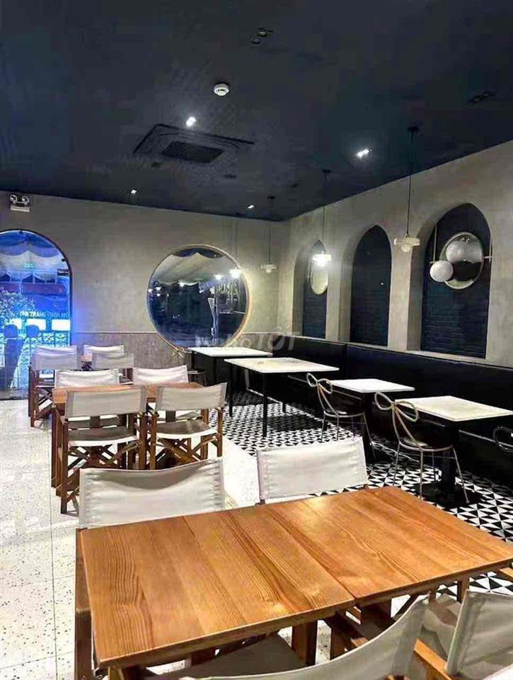 Cho thuê mặt bằng tại quận bình thạnh 店铺出租