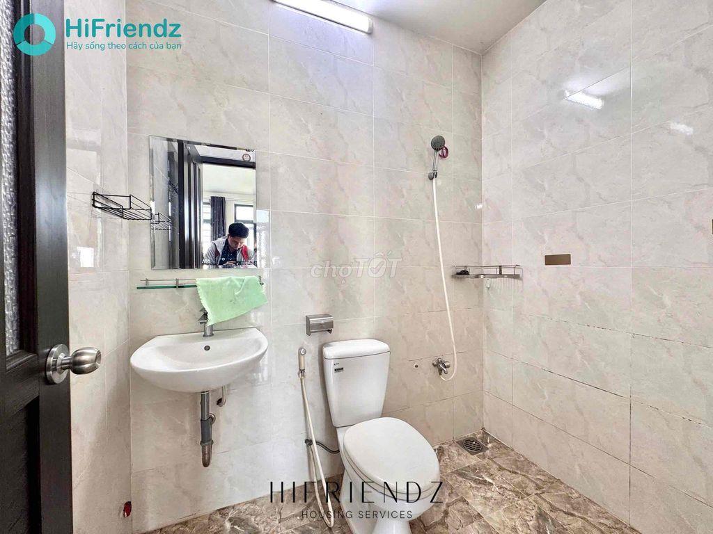 STUDIO BAN CÔNG ĐẸP KENGG GẦN ĐH VĂN HIẾN, UEH , SÁT BÊN BẾN XE Q8