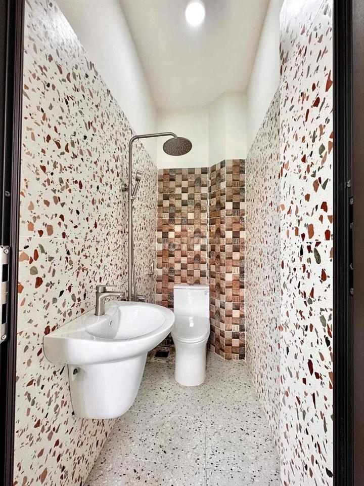 CHO THUÊ KIOT TRỆT ÂU DƯƠNG LÂN QUẬN 8, DUPLEX CỰC XINH GẦN QUẬN 5,1
