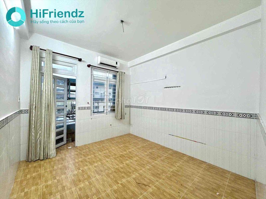 STUDIO BAN CÔNG GẦN HCMUE, SGU, MÁY LẠNH