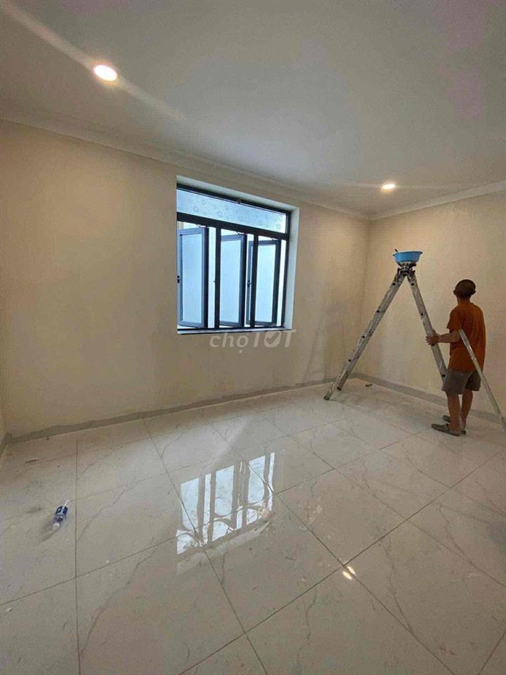 STUDIO SIÊU RỘNG CÓ BAN CÔNG, GIÁ MỀM GẦN UEH, VHU