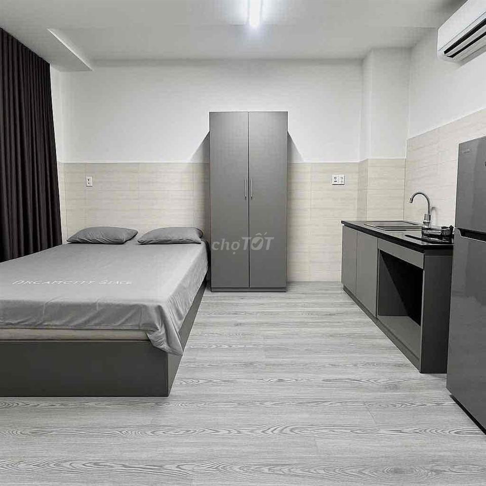 STUDIO BAN CÔNG FULL NỘI THẤT THANG MÁY GẦN ĐH Y DƯỢC Q6