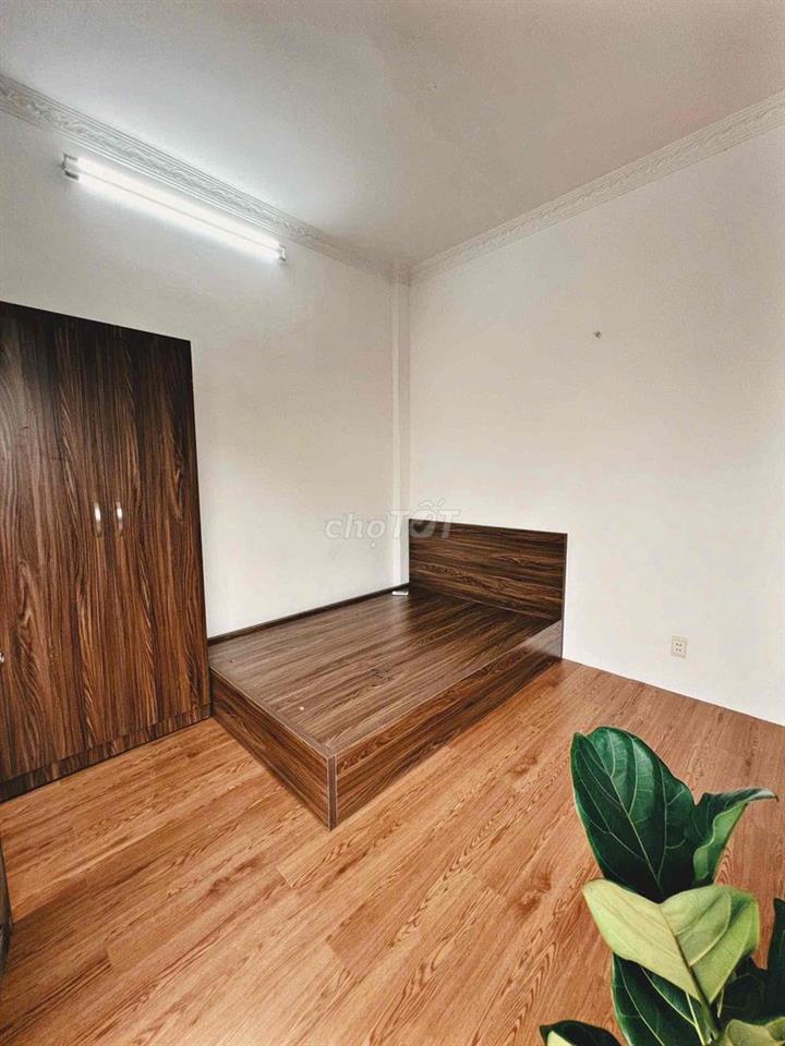 STUDIO BAN CÔNG FULL NỘI THẤT – GẦN ĐẠI HỌC Y DƯỢC