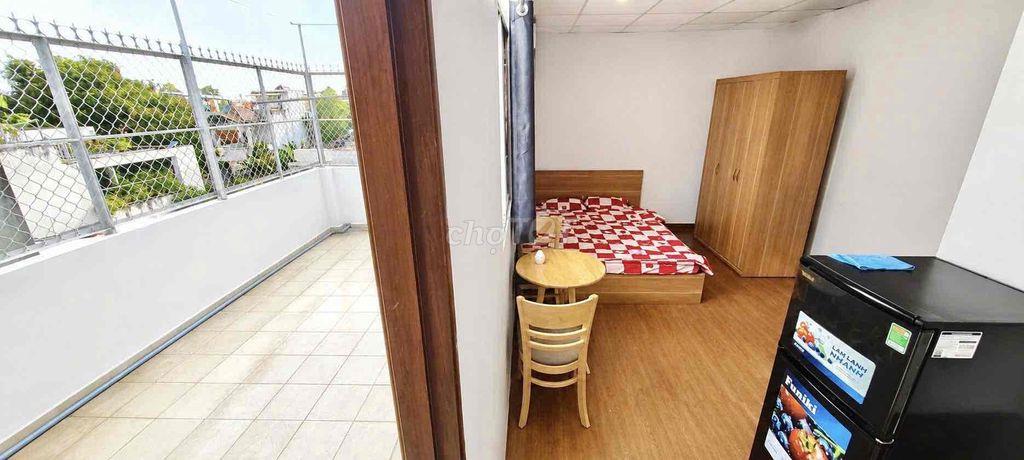 Full nội thất gần ngay bến xe Q8 có sân phơi siêu thoáng giá 4tr2