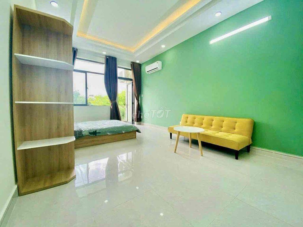 Phòng ban công cho thuê Dương Bá Trạc phòng lớn giá 6tr9 còn giảm thêm