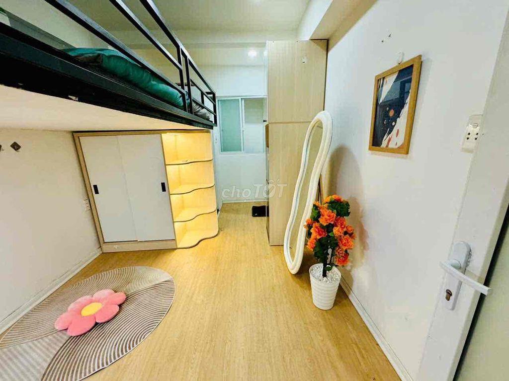 Phòng siêu đẹp ngay Âu Dương Lân 4tr5 có gác có cửa sổ thoáng Full NT