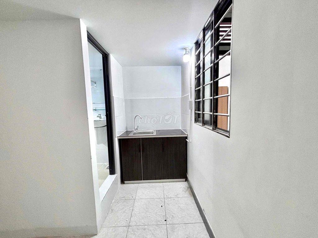 Phòng cho thuê ngay Phạm Thế Hiển P7 Q8 giá 4tr duplex