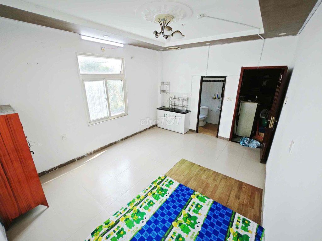 CHO THUÊ PHÒNG FULL NỘI THẤT – TẠ QUANG BỬU, P4, Q8