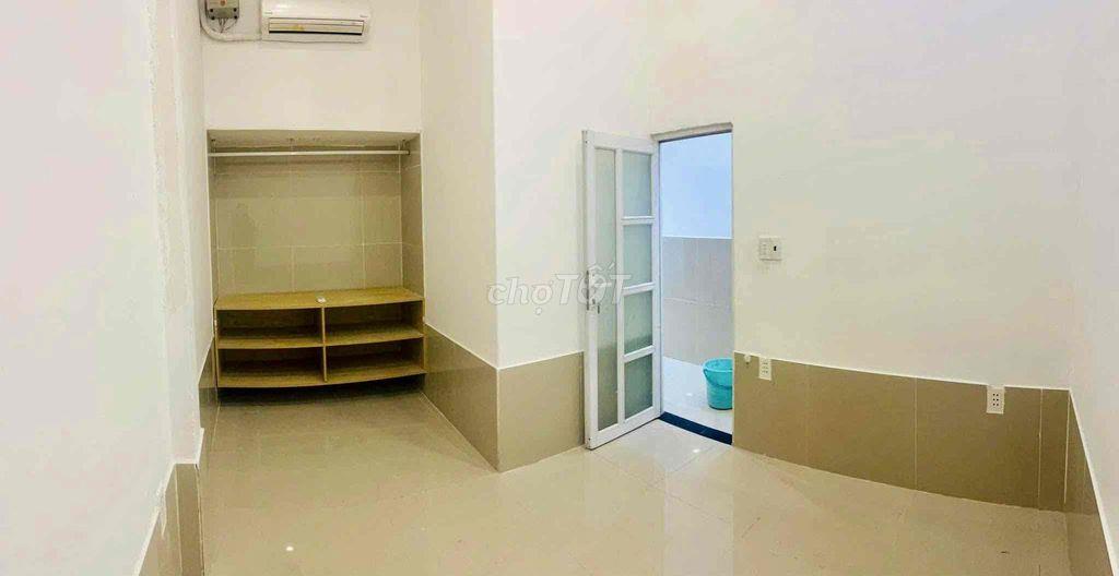 PHÒNG TRỌ CÓ GÁC GIÁ 5TR9 NGAY – SẠCH SẼ, THOÁNG MÁT – Ở LIỀN