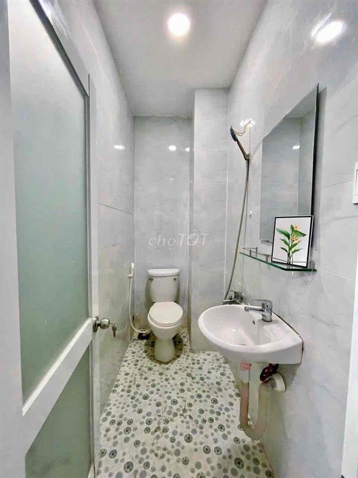🔥 PHÒNG ĐẸP 5TR4, TẠ QUANG BỬU Q8 – GẦN ĐH CÔNG NGHỆ SG, SANG Q5 QUẬN1