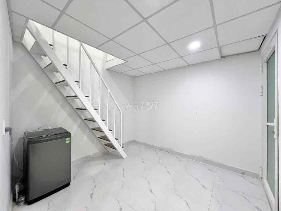 Phòng trọ 25m² Phạm Hùng Q8 – Có gác, máy lạnh, cửa sổ – 5tr4