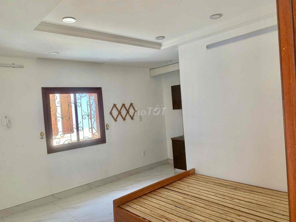 Cho thuê phòng đẹp 6tr5 full nội thất – Đường Tạ Quang Bửu, Quận 8